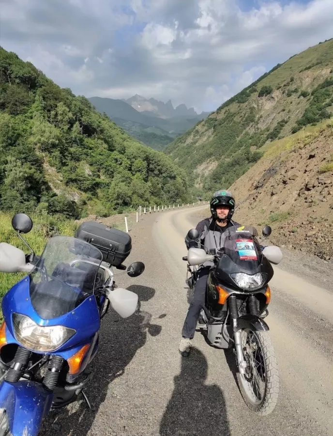 მოტოციკლის გაქირავება Moto Rent Georgia (Прокат мотоциклов Moto Rent Georgia) в Тбилиси: Прокат Мотоциклов, Прокат Велосипедов, Туры, Трансфер На Машине, Услуги Профессионального Гида, Мотоэкскурсии,