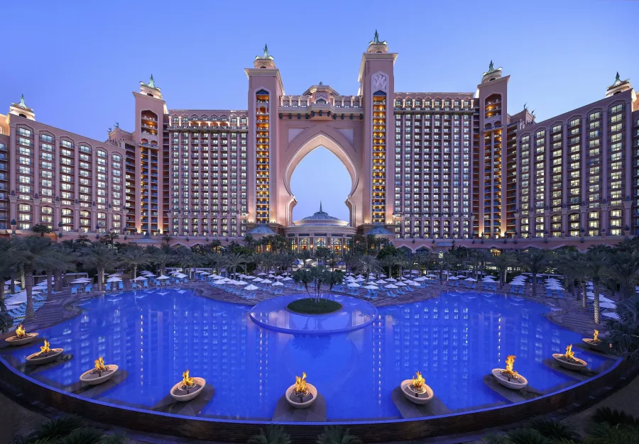 Отель Atlantis, The Palm 5* в Дубаи: Отель, Номера, Бассейны, Отель на островах, Аквапарк, Конференц-залы, Рестораны, Бары, Кафе, Шведский стол, СПА, Клубы,