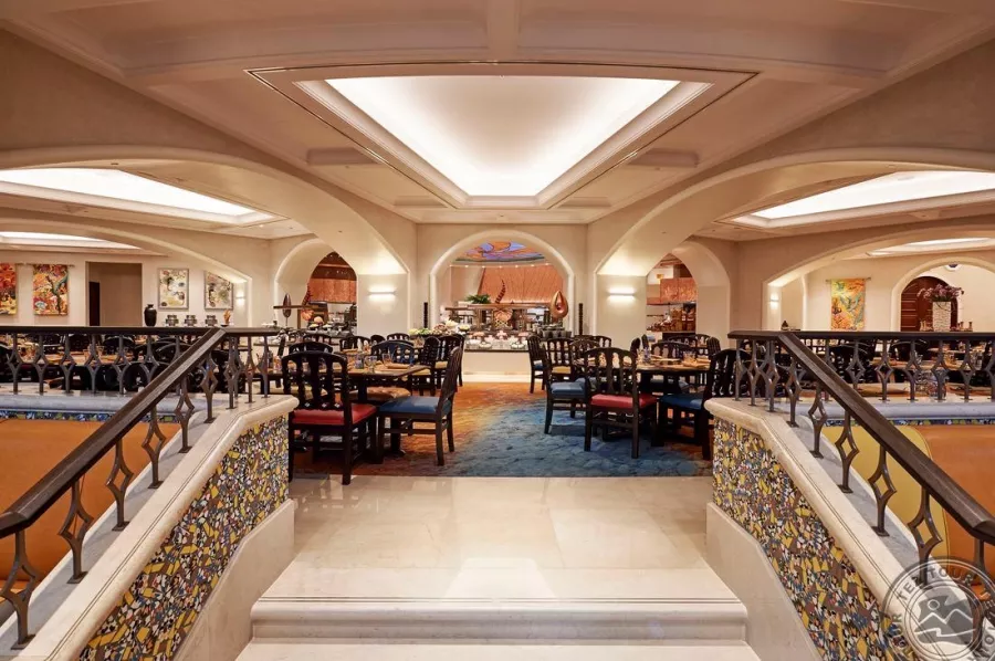 Отель Atlantis, The Palm 5* в Дубаи: Отель, Номера, Бассейны, Отель на островах, Аквапарк, Конференц-залы, Рестораны, Бары, Кафе, Шведский стол, СПА, Клубы,