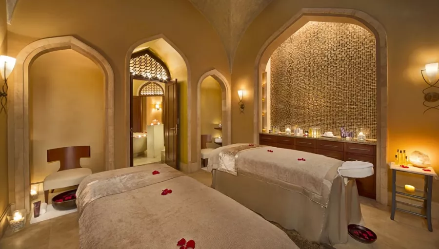 Отель Atlantis, The Palm 5* в Дубаи: Отель, Номера, Бассейны, Отель на островах, Аквапарк, Конференц-залы, Рестораны, Бары, Кафе, Шведский стол, СПА, Клубы,