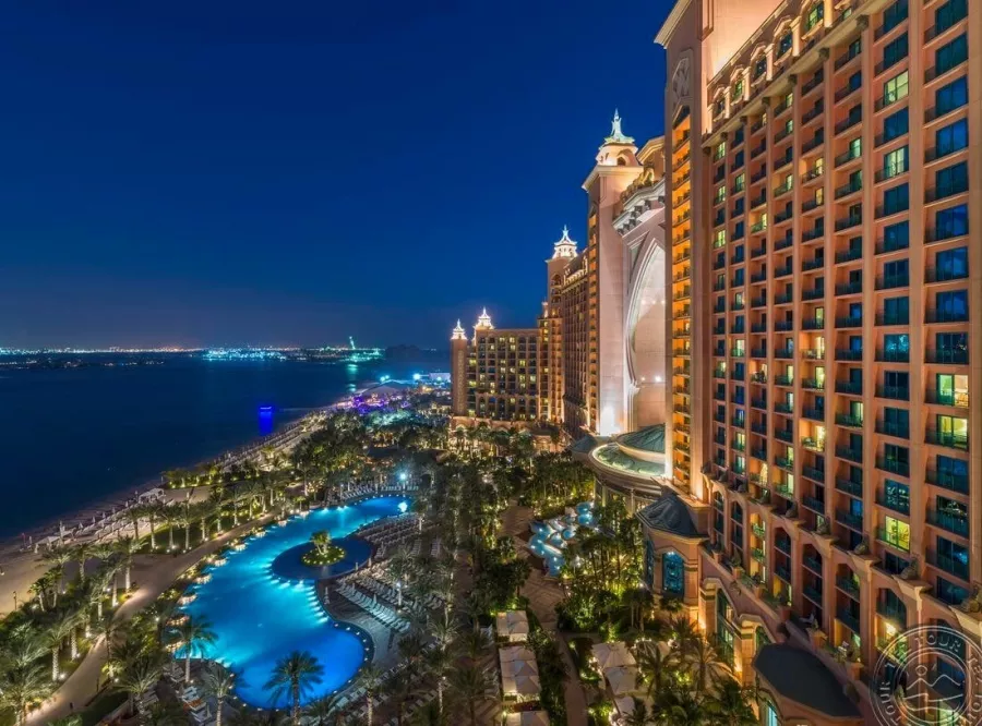 Отель Atlantis, The Palm 5* в Дубаи: Отель, Номера, Бассейны, Отель на островах, Аквапарк, Конференц-залы, Рестораны, Бары, Кафе, Шведский стол, СПА, Клубы,