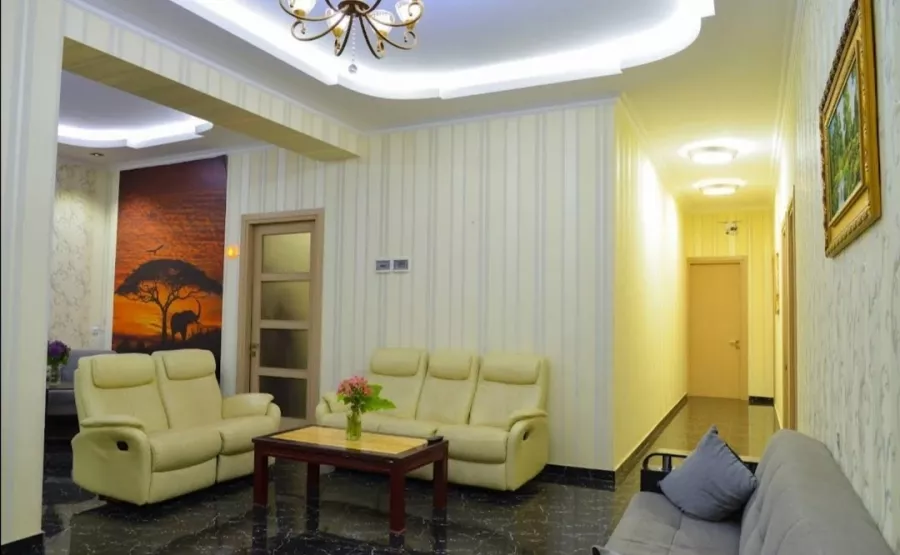 New Eurolux სასტუმრო (Гостиница New Eurolux) в Тбилиси: Гостиница, Чилим,
