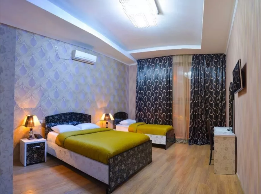 New Eurolux სასტუმრო (Гостиница New Eurolux) в Тбилиси: Гостиница, Чилим,