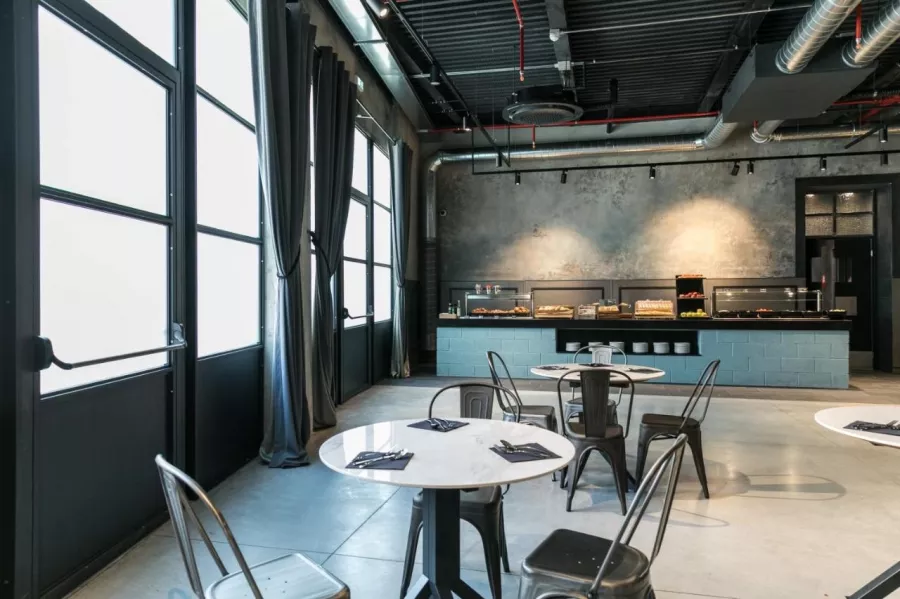 Отель J24 Hotel Milano 4* в Милане: Отель, Ресторан при отеле, Отель4*, Шведский стол, Конференц-зал,