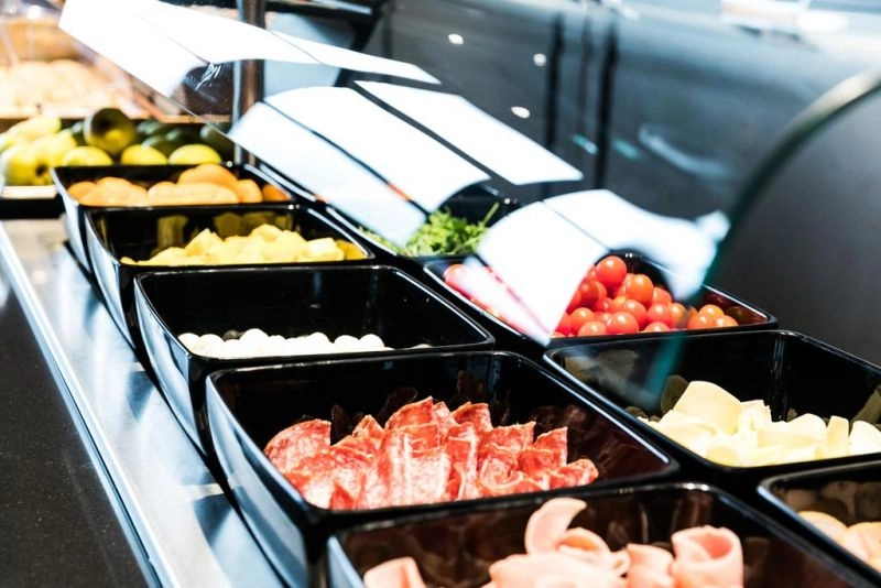 Отель J24 Hotel Milano 4* в Милане: Отель, Ресторан при отеле, Отель4*, Шведский стол, Конференц-зал,