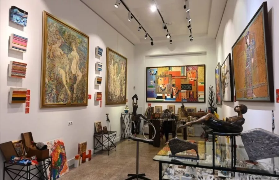 არტ გალერეაArt Gallery Line (Художественная галерея Art Gallery Line) в Тбилиси: Художественная галерея, Искусство, Красота, Картины,