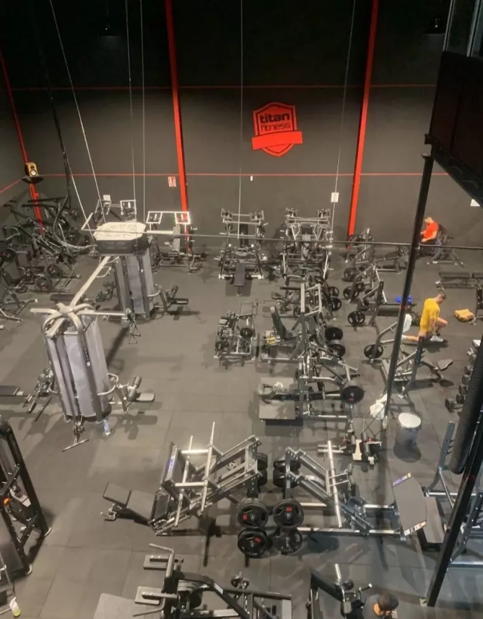 Фитнес зал "Titan Fitness Alicante"