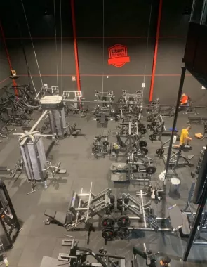 Фитнес зал "Titan Fitness Alicante"