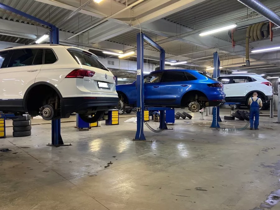 Автотехцентр - На Молодежной в Ижевске: Автолюбителям, Техцентр, Машины,