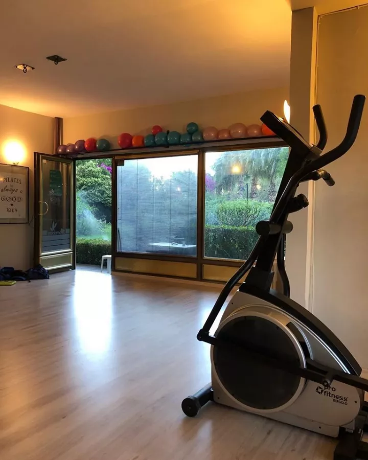 Студия пилатеса MadameFit spor Merkezi в Анталии: Развитие, Пилатес, Студия,