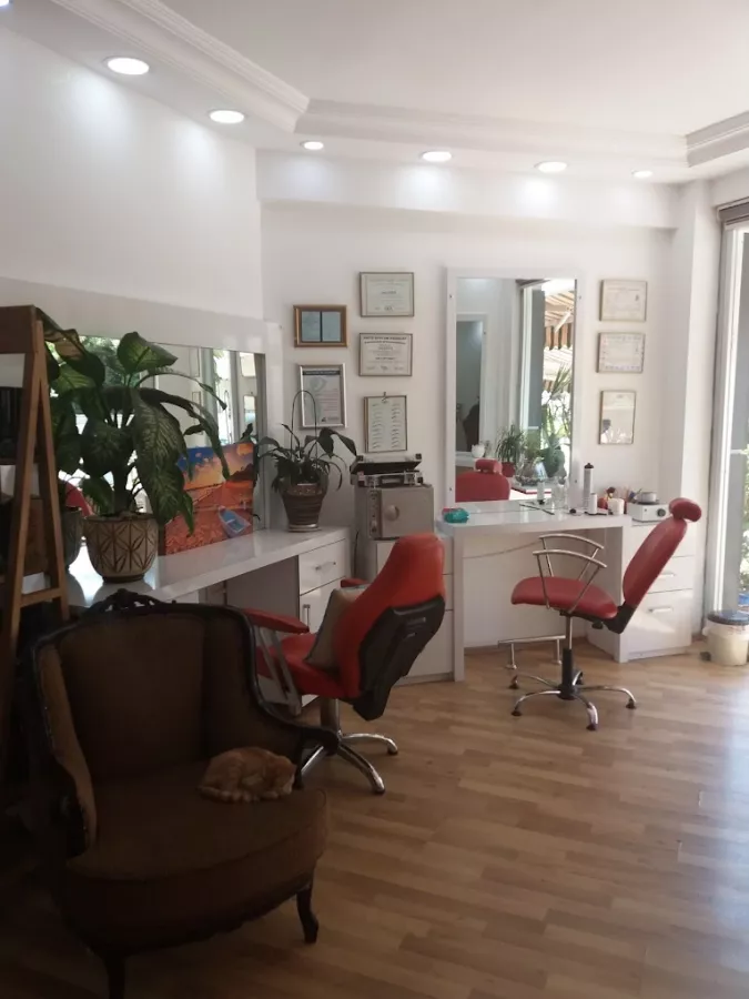 Салон красоты She Coıffeur в Анталии: Салон красоты, Маникюр, Брови, Красота,
