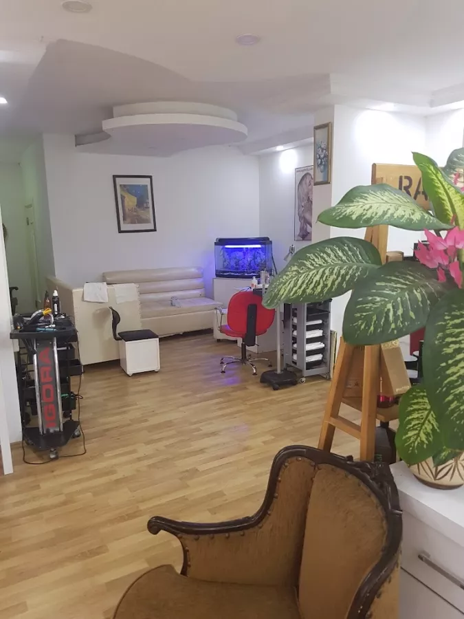 Салон красоты She Coıffeur в Анталии: Салон красоты, Маникюр, Брови, Красота,