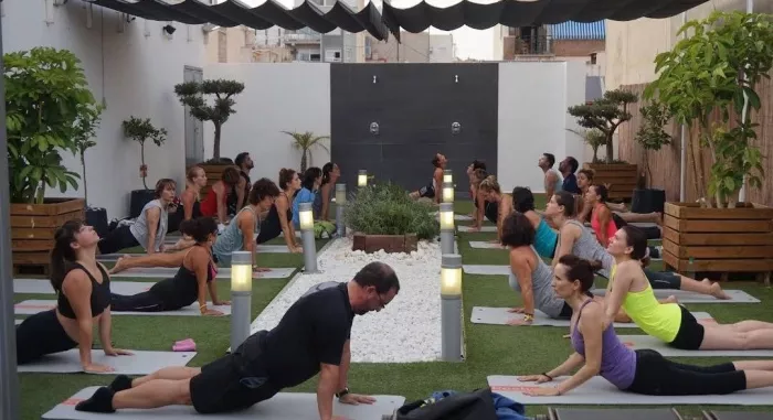 Фитнес клуб "Cosmopolitan Spa & Fitness Club"