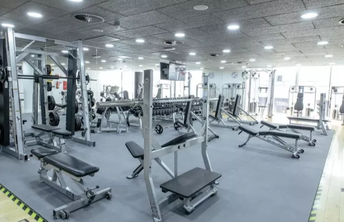 Фитнес клуб "Cosmopolitan Spa & Fitness Club"