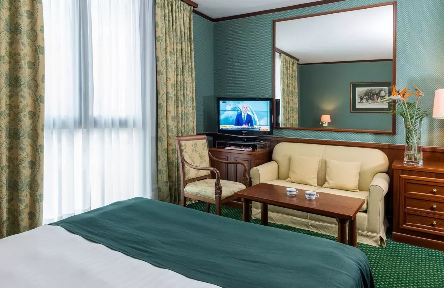 ОтельLeonardo Hotel Milan City Center 4* в Милане: Отель в центре, Фитнесс-центр, Конференц-зал, Ресторан, Открытая терраса, Бар, Трансфер, Шведский стол,