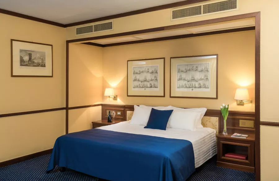 ОтельLeonardo Hotel Milan City Center 4* в Милане: Отель в центре, Фитнесс-центр, Конференц-зал, Ресторан, Открытая терраса, Бар, Трансфер, Шведский стол,