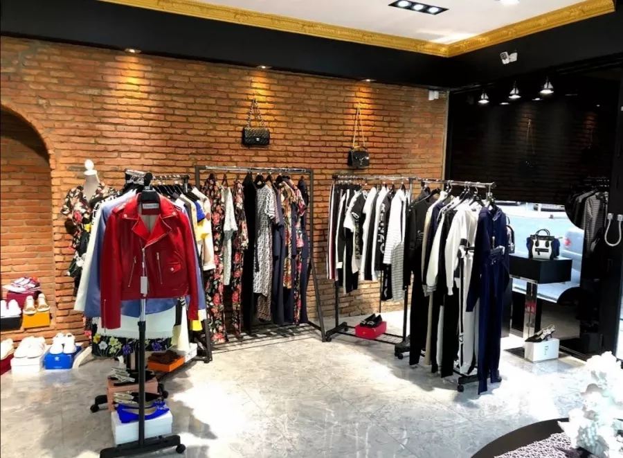La Mode შოურუმი ტანსაცმლის მაღაზია (Магазин одежды La Mode ShowRoom) в Тбилиси: Магазин, Модно, стиль, Одежда , Мода,