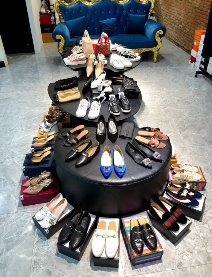 La Mode შოურუმი ტანსაცმლის მაღაზია (Магазин одежды La Mode ShowRoom) в Тбилиси: Магазин, Модно, стиль, Одежда , Мода,