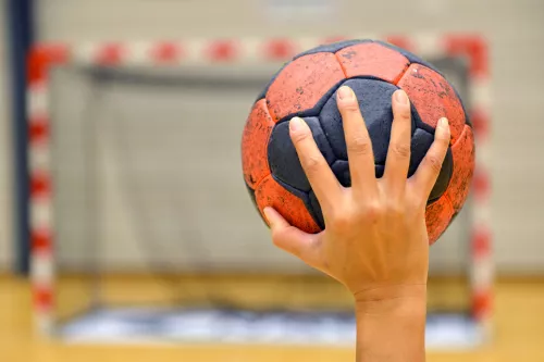 Спортивный комплекс Muratpaşa Belediyesi Süleyman Evcilmen Spor ve Sergi Salonu в Анталии