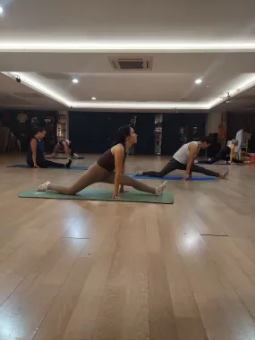 Студия пилатеса "Pilates Lite Studio"