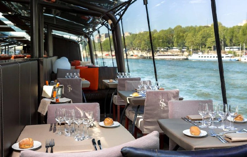 BATEAUX PARISIENS - S.E.V.P.T.E в Париже: Круизы, Водные развлечения, Часовые круизы, Вечерние круизы, Круизы с ужином,