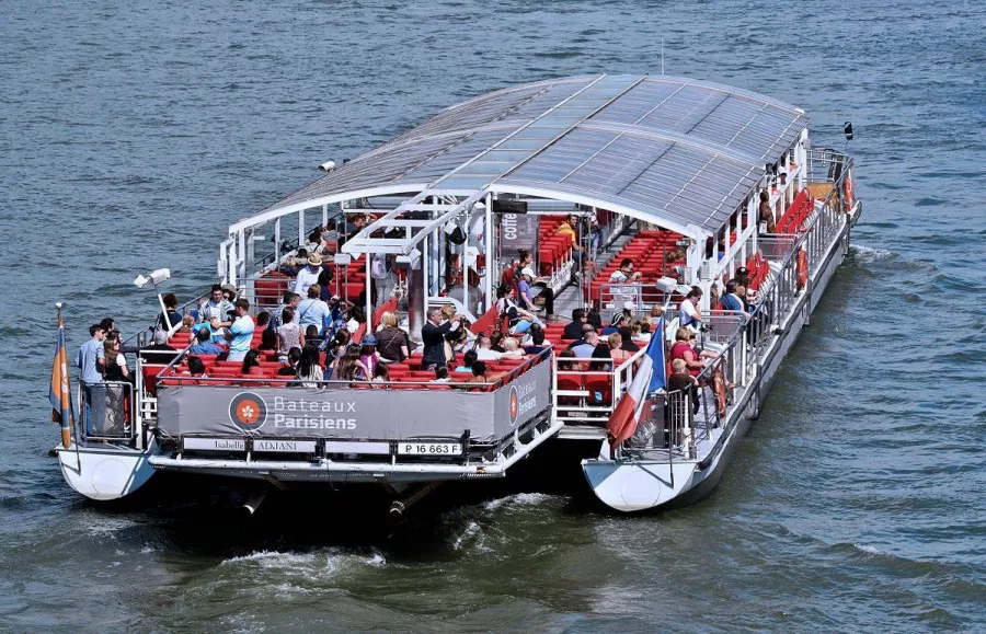 BATEAUX PARISIENS - S.E.V.P.T.E в Париже: Круизы, Водные развлечения, Часовые круизы, Вечерние круизы, Круизы с ужином,
