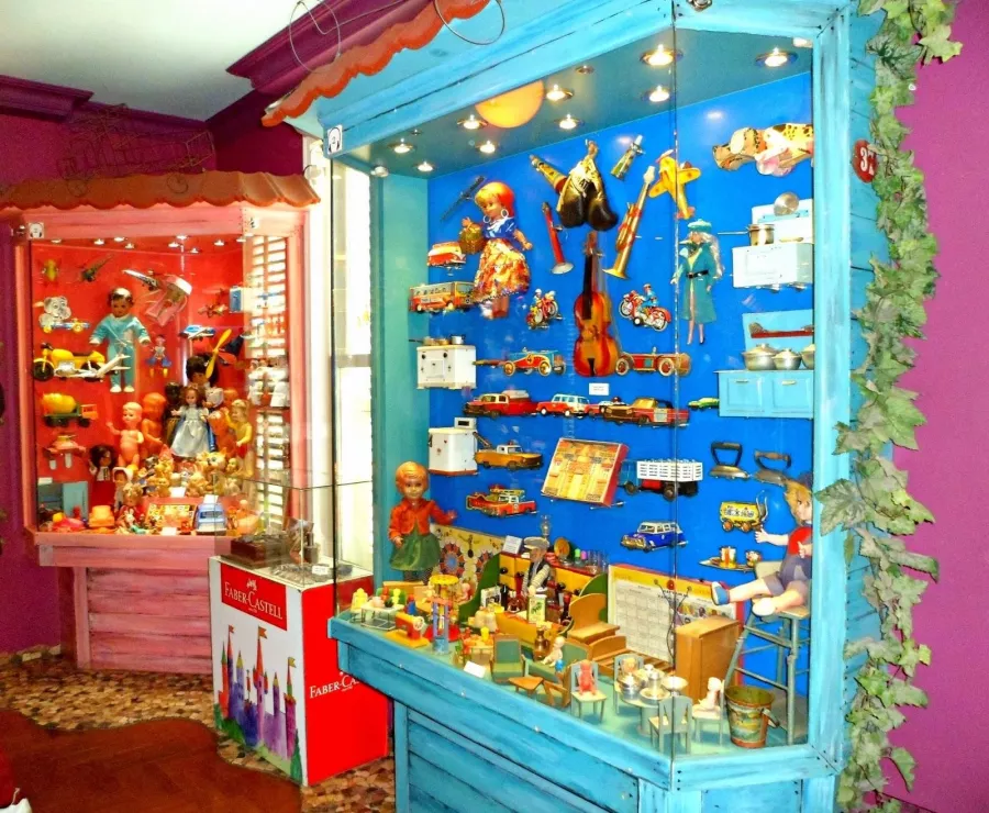 Музей игрушек Istanbul Toy Museum в Стамбуле: Музеи Мира, С детьми, Игрушки,
