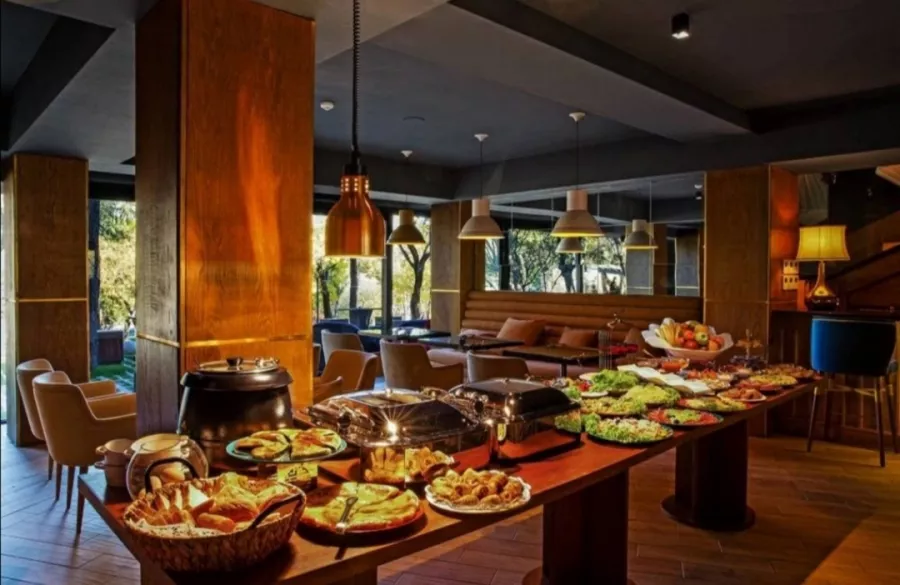 Отель Folk Boutique Hotel (ხალხური ბუტიკი სასტუმრო) в Тбилиси: Отель,