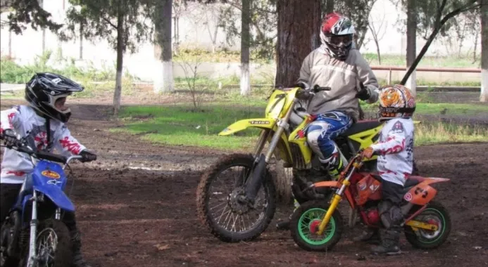 Мотошкола "Motorcycle School" (Motorcycle სკოლა "Motorcycle სკოლა")