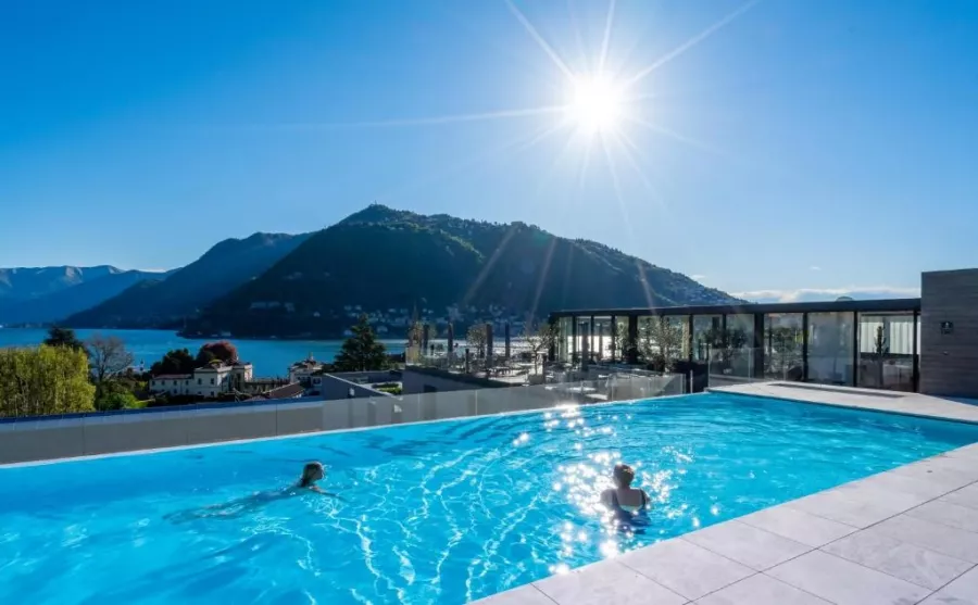Отель Hilton Lake в Комо: Испания , Отели , Чилим,