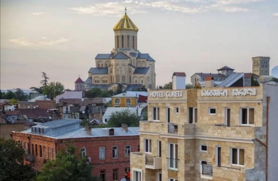 Отель Gureli (სასტუმრო გურელი) в Тбилиси: Отель, Чилим, Три Звезды, Кондиционер, Минибар,
