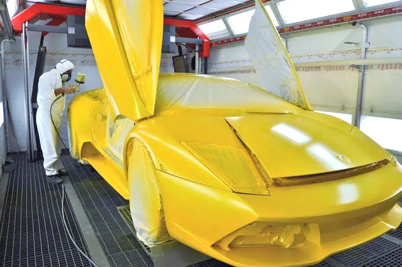 Автосервис Ticino Auto в Милане: Ремонт авто , Ресталлинг , Обслуживание Tesla, Покраска авто , Детали машин ,