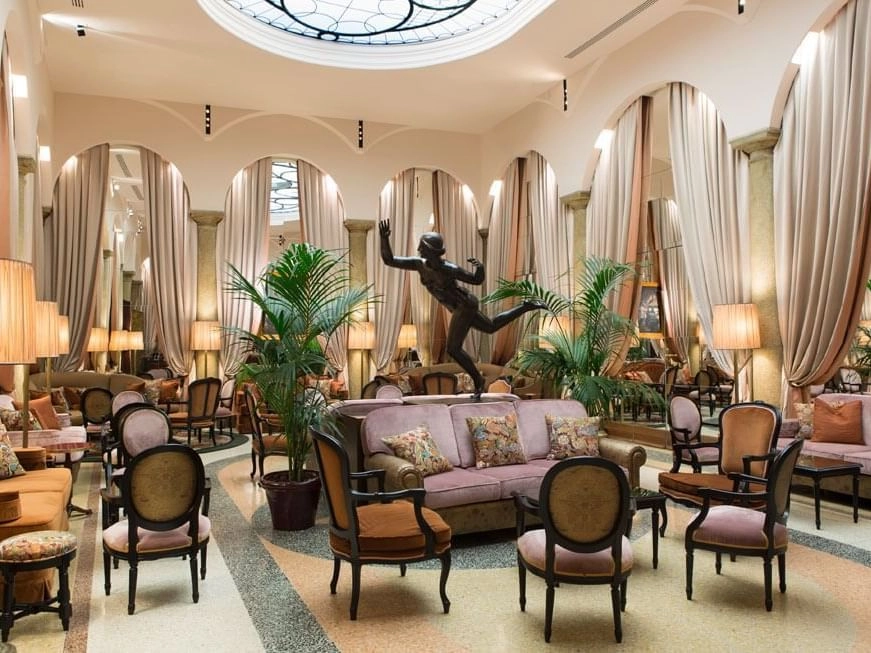 Отель Grand Hotel et de Milan 5* в Милане: Отель с историей , Атмосферный отель , Гармоничные комнаты , Банкет-зал , Частные мероприятия, Конференц-зал, Ресторан,