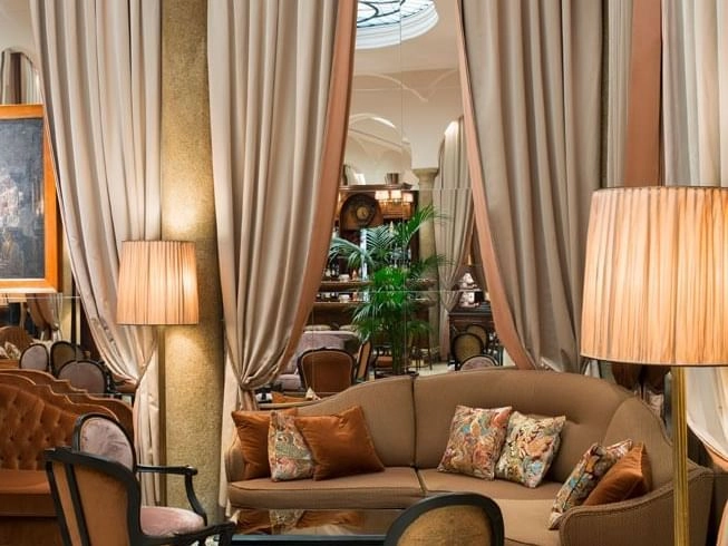 Отель Grand Hotel et de Milan 5* в Милане: Отель с историей , Атмосферный отель , Гармоничные комнаты , Банкет-зал , Частные мероприятия, Конференц-зал, Ресторан,