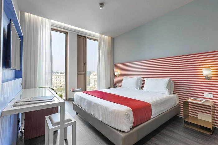 Отель Hotel Glam Milano 4* в Милане: Отель в центре , Итальянская кухня , Уютные номер, Стильный отель , Конференц-зал, Ресторан,