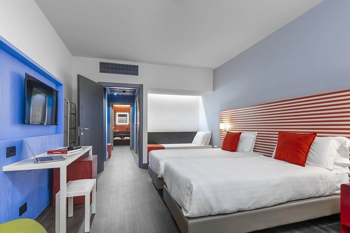Отель Hotel Glam Milano 4* в Милане: Отель в центре , Итальянская кухня , Уютные номер, Стильный отель , Конференц-зал, Ресторан,