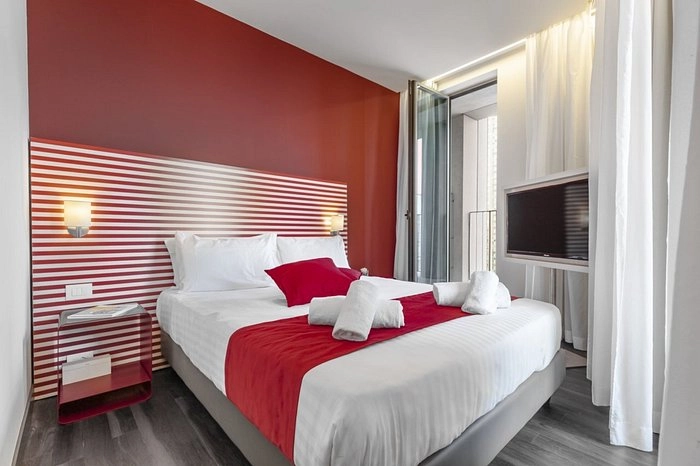 Отель Hotel Glam Milano 4* в Милане: Отель в центре , Итальянская кухня , Уютные номер, Стильный отель , Конференц-зал, Ресторан,