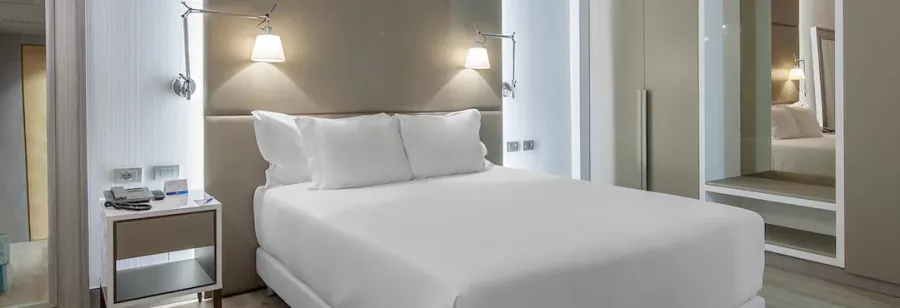 Отель Nh Milano Touring 4* в Милане: Тренажерный зал , Уютные номера, Дизайнерские номера , Конференц-залы , Отель, Ресторан,