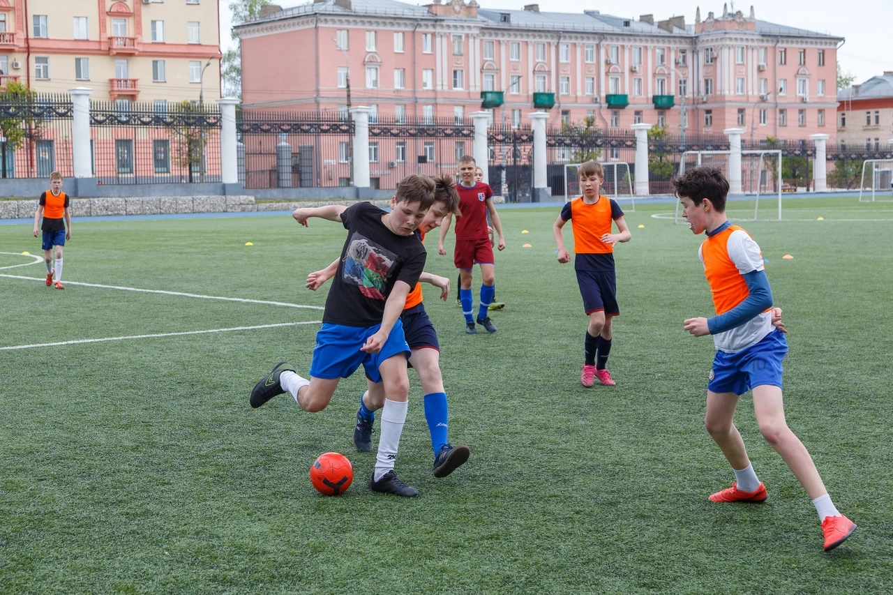 Футбольная школа - "Юная Лига"