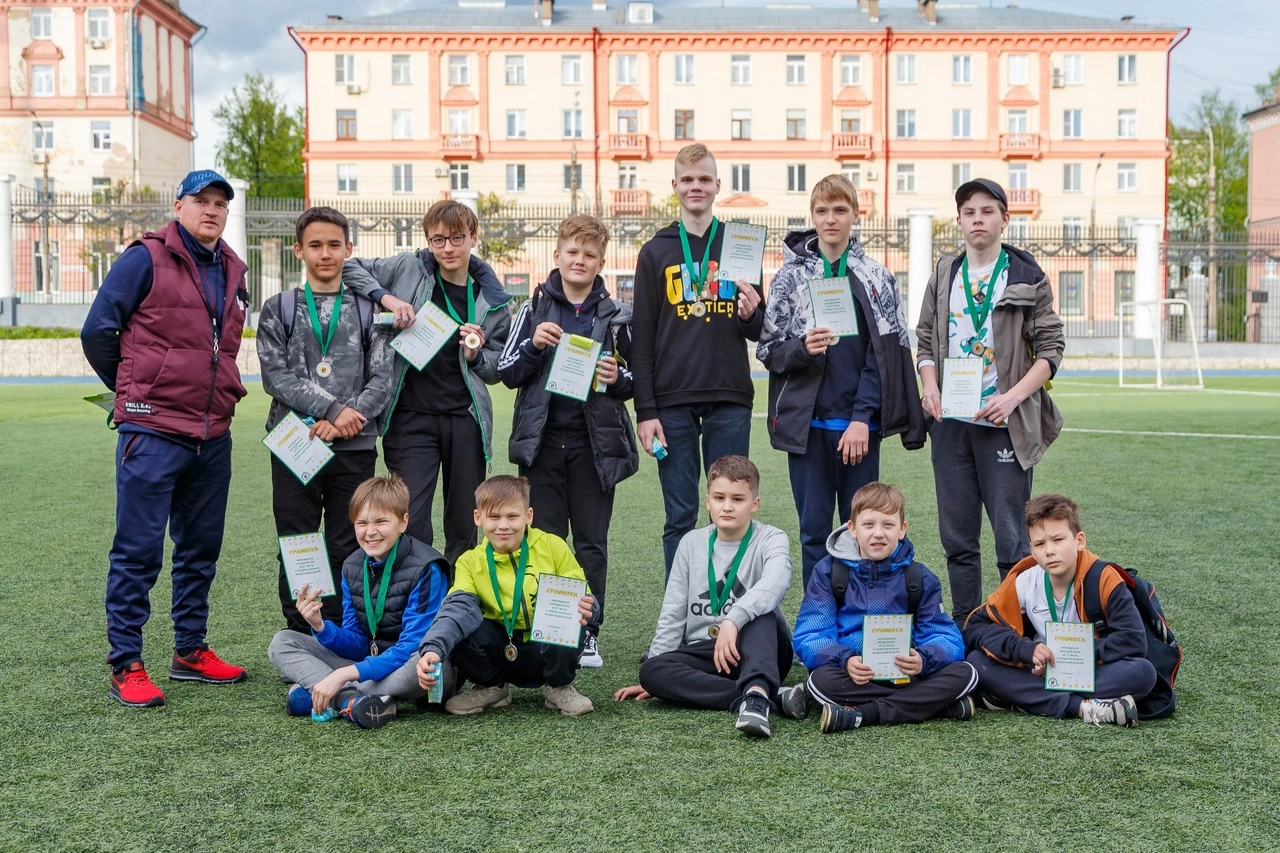 Футбольная школа - "Юная Лига"