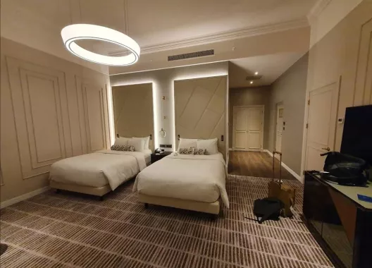 Отель "Tbilisi Marriott" (სასტუმრო "თბილისი მარიოტი")