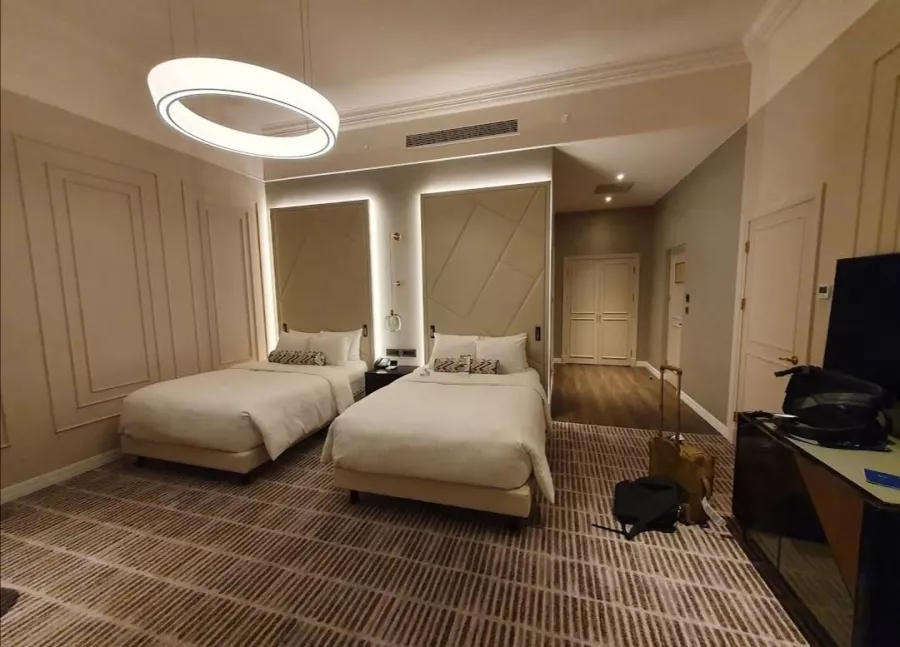 Отель Tbilisi Marriott (სასტუმრო თბილისი მარიოტი) в Тбилиси: Отель, Чилим, Пять Звёзд, Сауна,