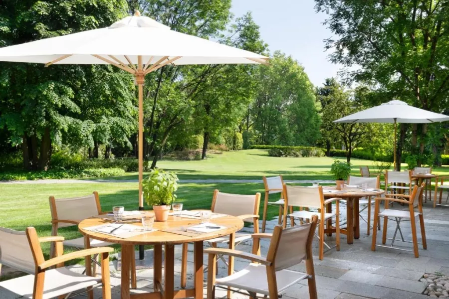 Отель Sheraton Lake Como в Комо: Гостиница, 4 Звездочная, Бассейн , Тренажерный зал , Чилим,