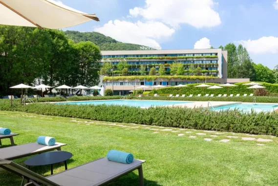 Отель "Sheraton Lake Como  "