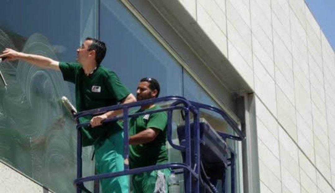 Клининг "Limapark Multiservicios S.L"