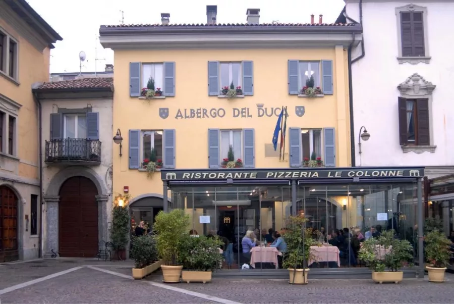 Отель Albergo del Duca в Комо: Гостиница , Ресторан,
