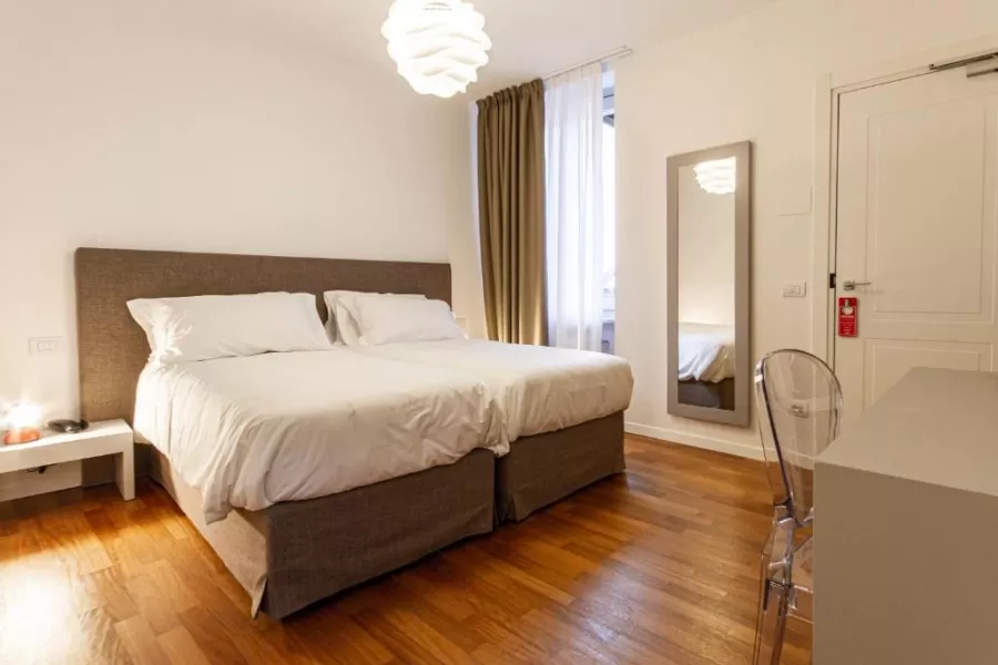 Отель Albergo del Duca в Комо: Гостиница , Ресторан,