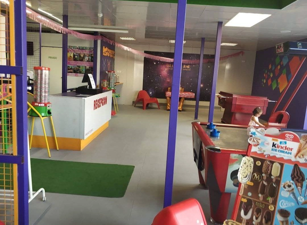 Батуты "Galactica Jump - Trampoline park Alacant"