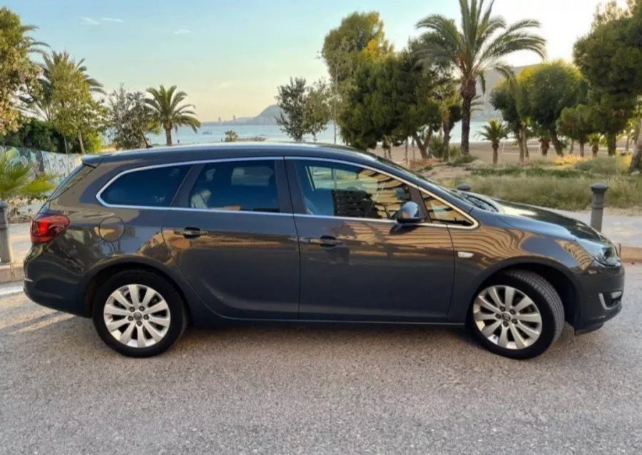 Прокат Rentacostaes  в  Аликанте