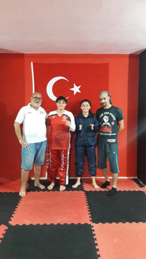 Спортивная школа AKDENİZ SAVUNMA SANATLARI SPOR KULÜBÜ в Анталии: Развитие, Бокс, Каратэ, Тхэквондо, Кикбоксинг, Школа, Игры,